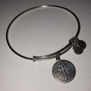Alex And Ani Cross Charm Bracelet ✝️